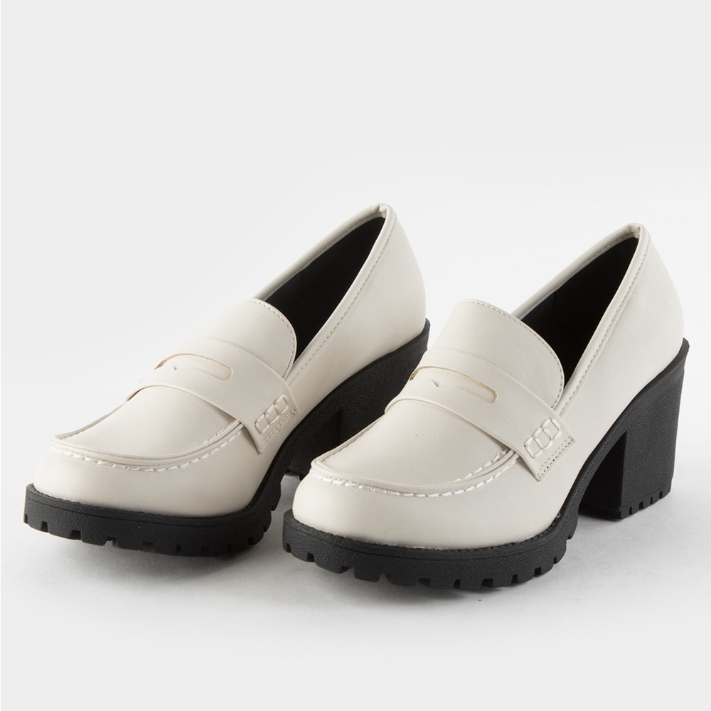 SODA Kinder Platform Womens White Penny Loafers Sz 7